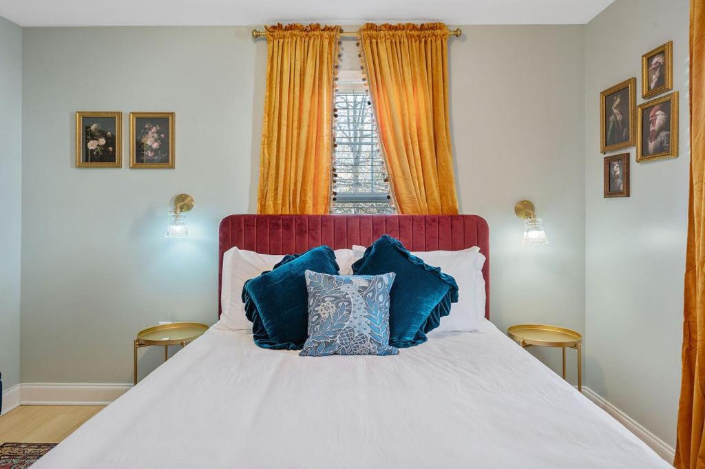 New Victorian Theme, 3Br, Lrg Backyard Close To Pnc Arena, Downtown, And Rdu Airport Raleigh Extérieur photo
